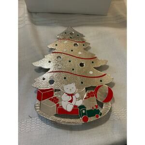 Vtg Wm A Rogers Christmas Tree With Train, Presents, Teddy Bear Trivet Hot Plate